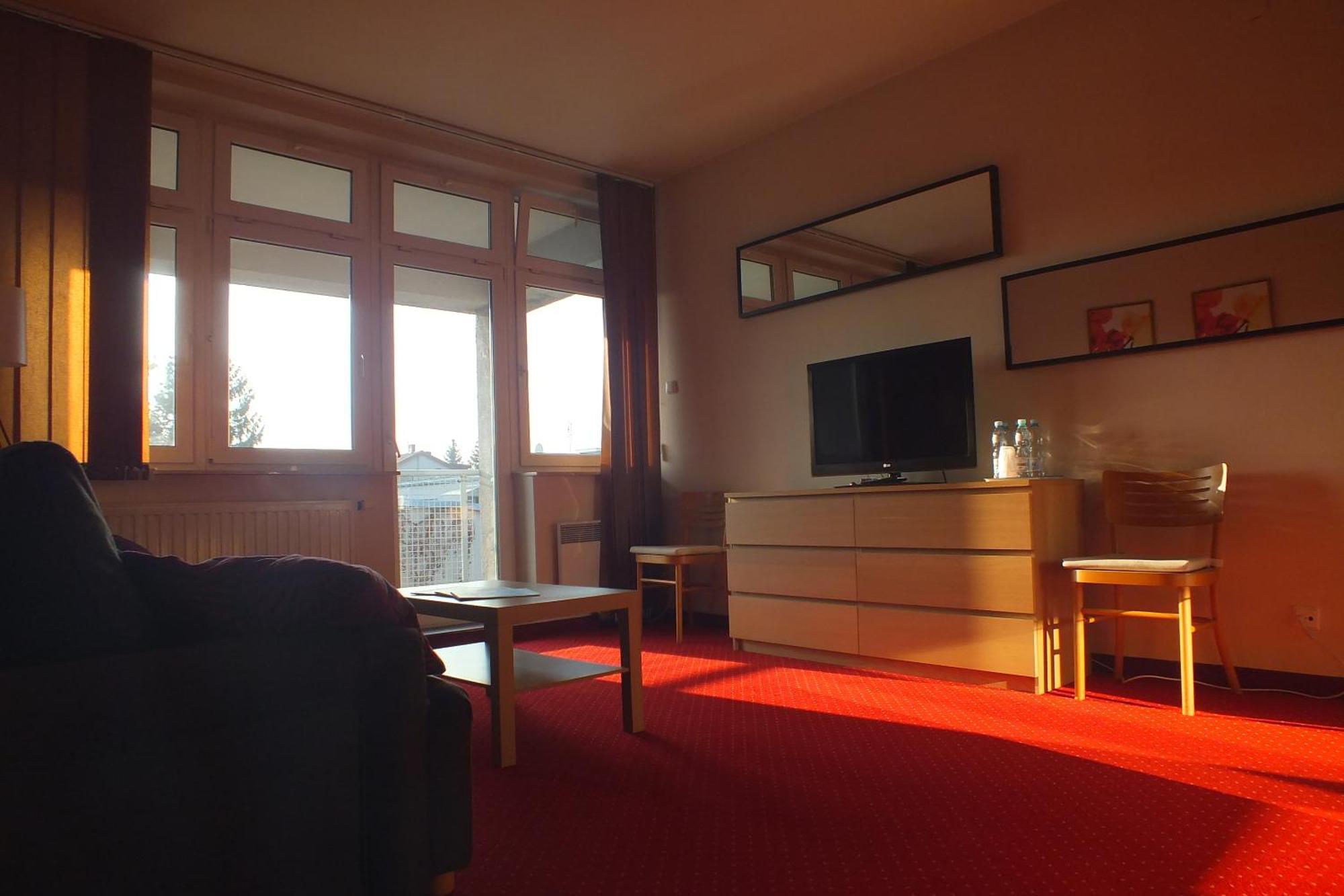 Motel Subaru Варшава Экстерьер фото