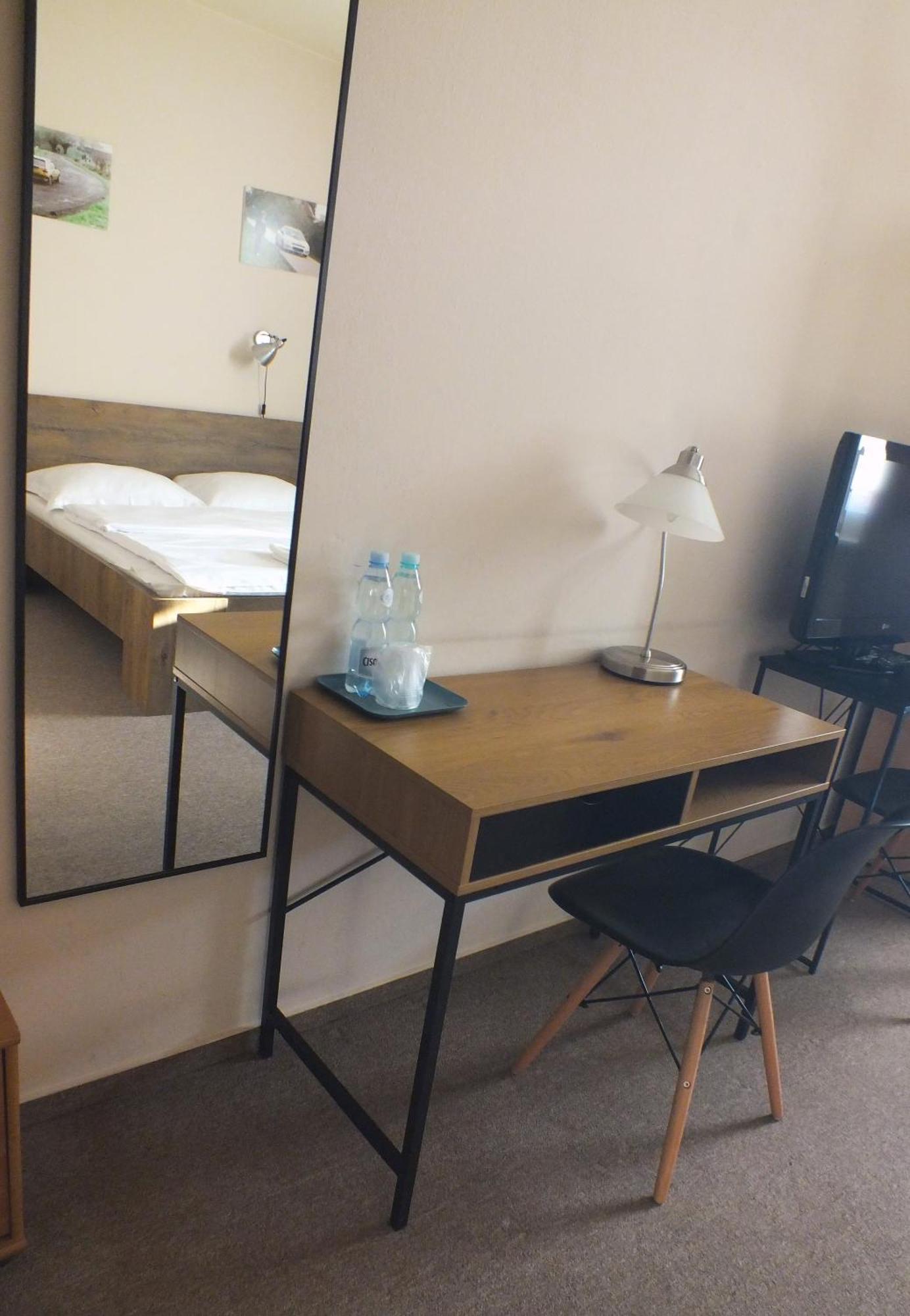 Motel Subaru Варшава Экстерьер фото