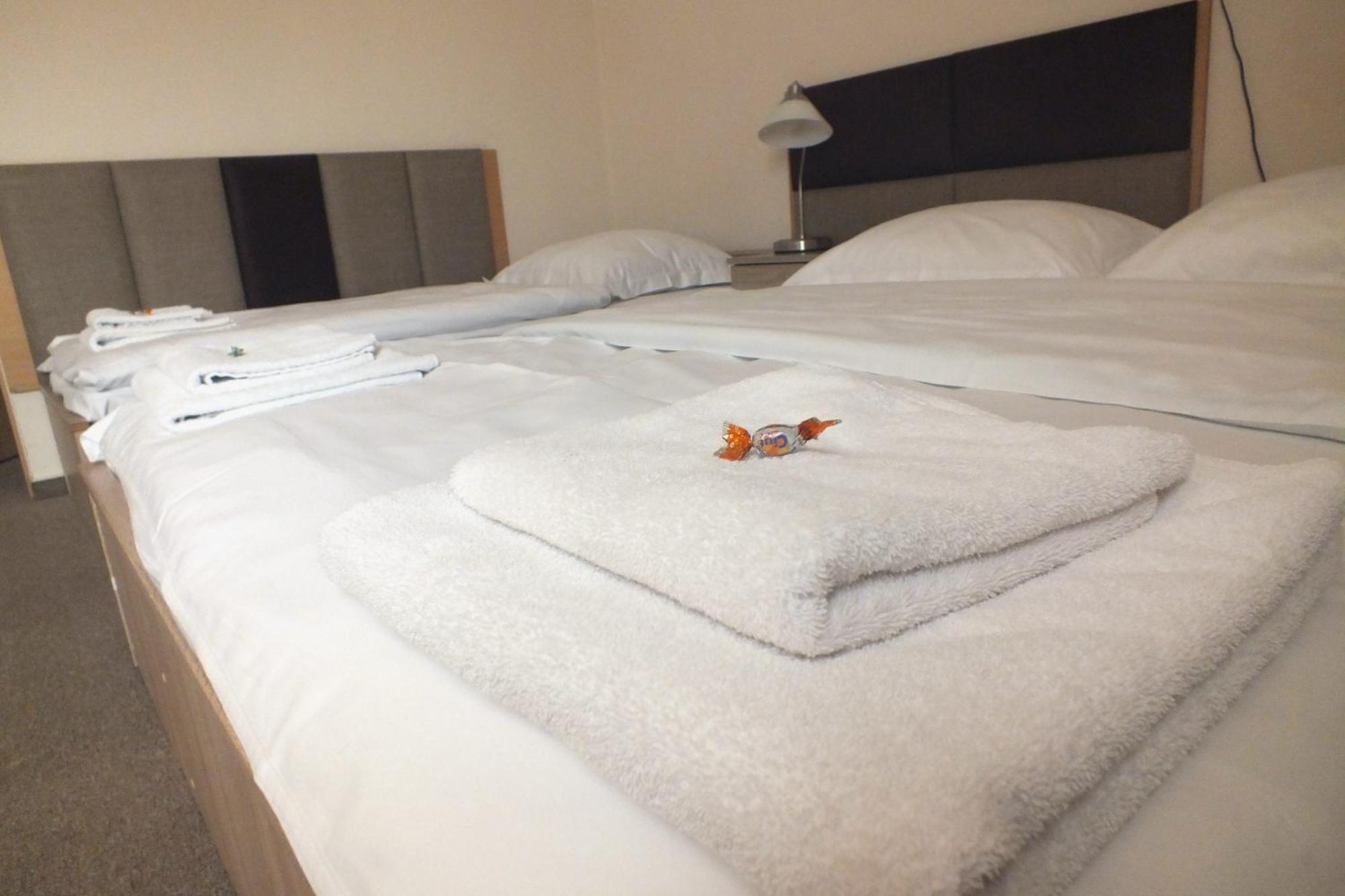 Motel Subaru Варшава Экстерьер фото