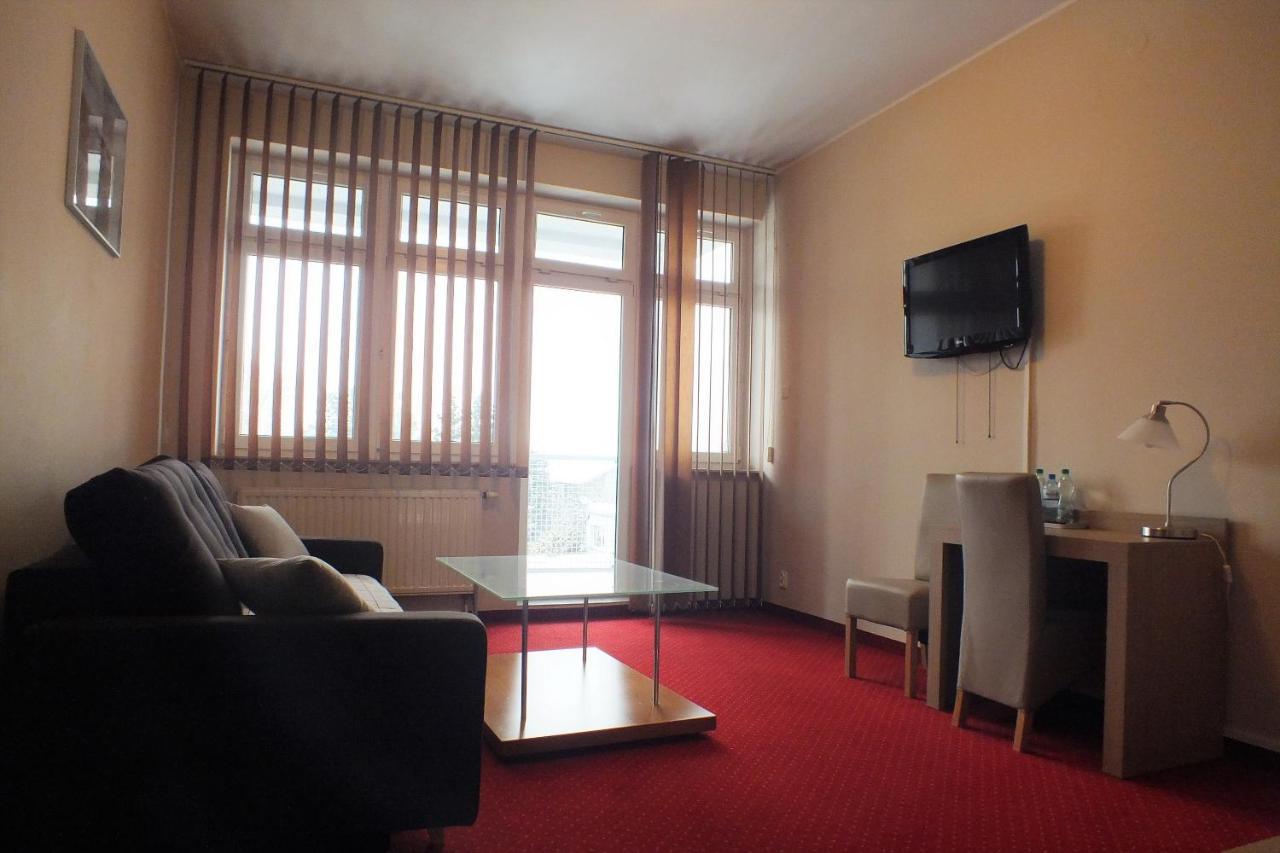Motel Subaru Варшава Экстерьер фото
